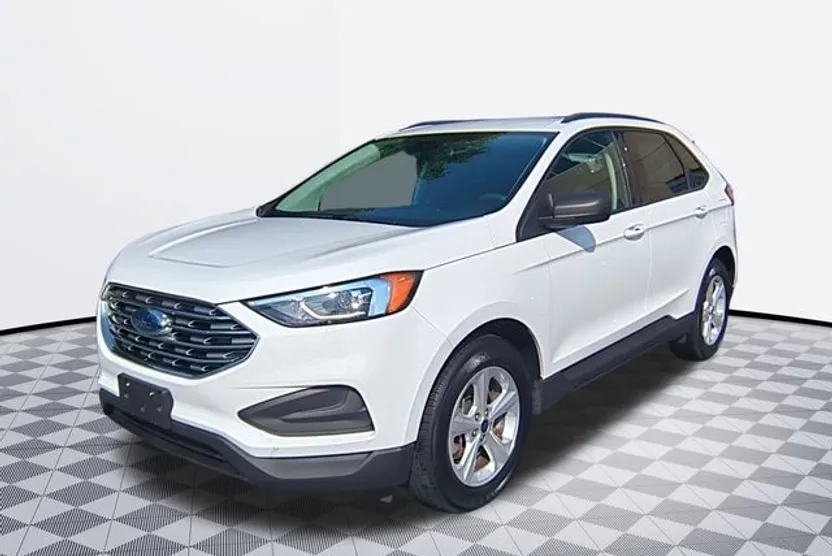2022 Ford Edge SE photo 1