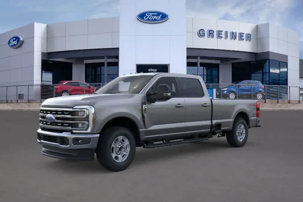 2026 Ford F-350 XLT photo 1