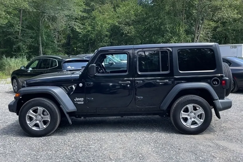 2018 Jeep Wrangler Unlimited Sport S photo 1