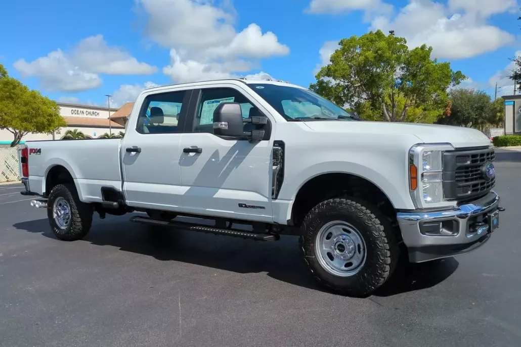 2026 Ford F-350 photo 1