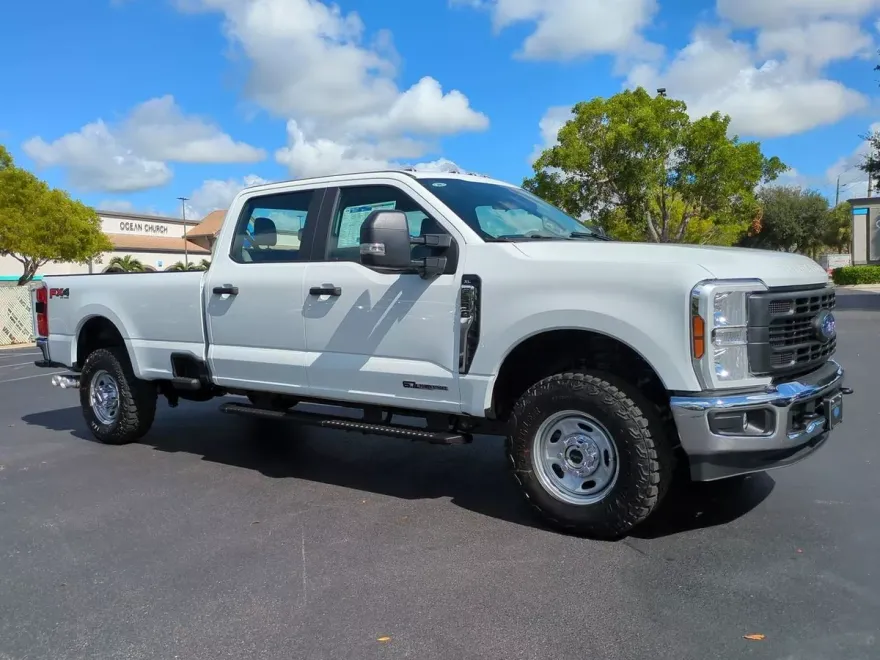 2026 Ford F-350 photo 1