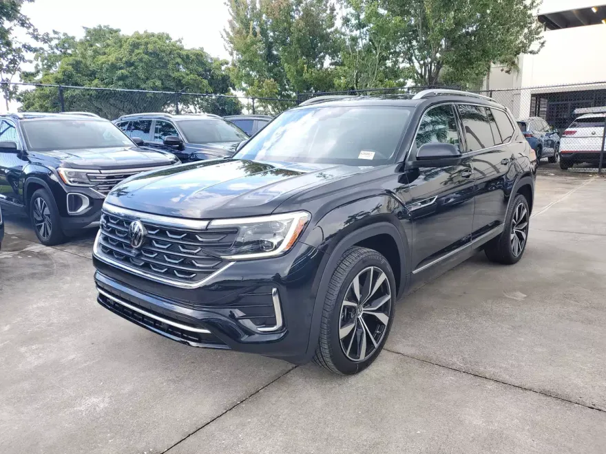 2026 Volkswagen Atlas SEL Premium R-Line photo 1