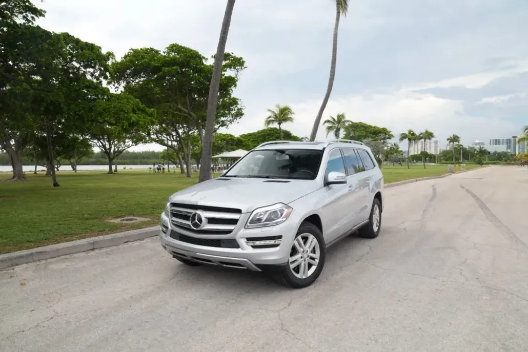 2013 Mercedes Benz GL 450 photo 1