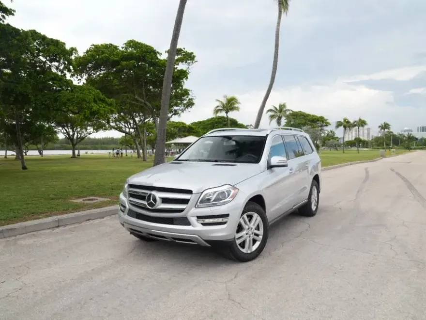 2013 Mercedes Benz GL 450 photo 1