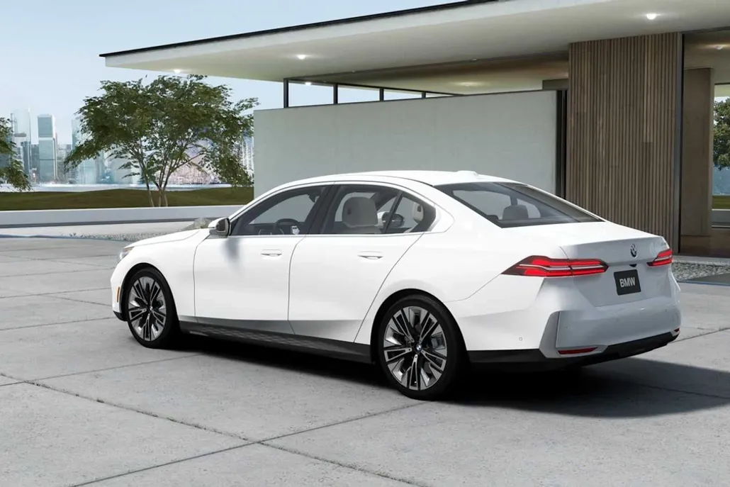 2026 Bmw 530i photo 1