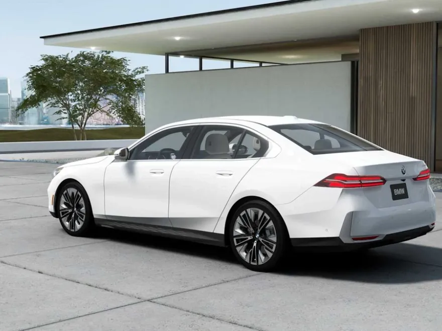 2026 Bmw 530i photo 1