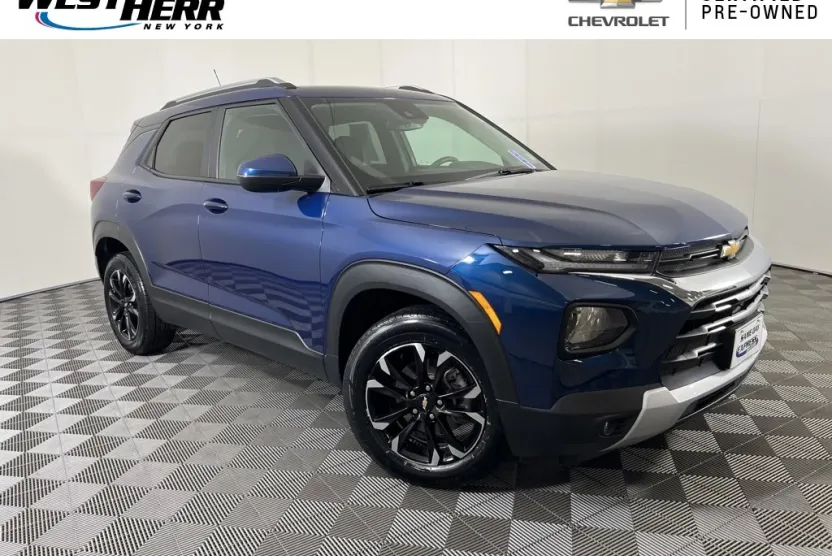 2021 Chevrolet Trailblazer LT photo 1