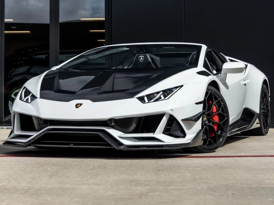 2024 Lamborghini Huracan Evo Base photo 1