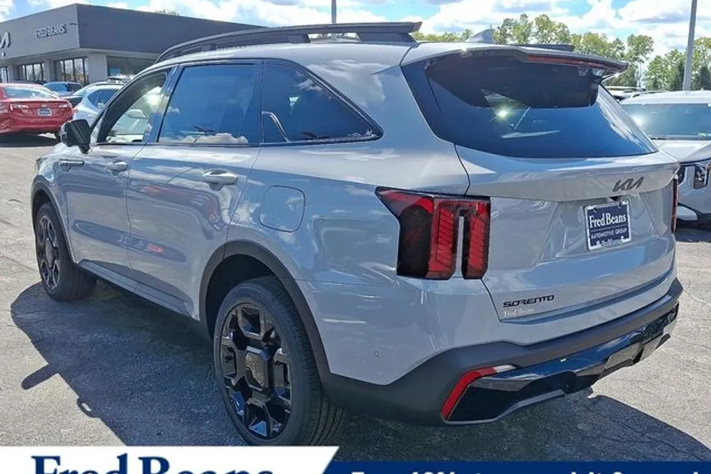 2026 Kia Sorento X-Line SX Prestige photo 1