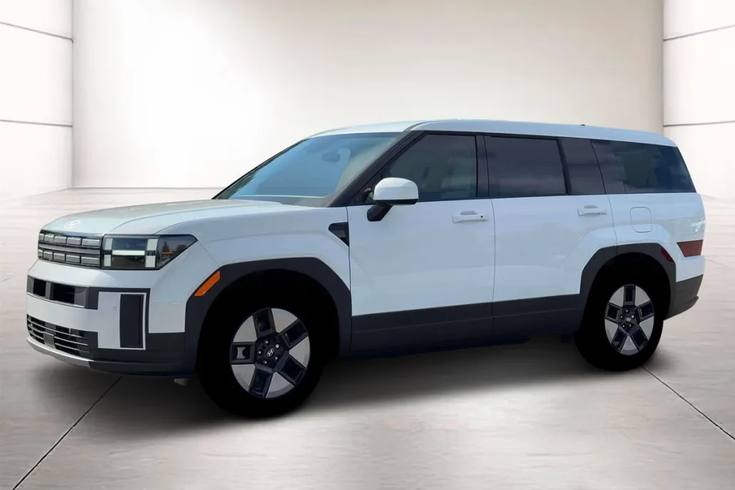 2026 Hyundai Santa Fe SE photo 1