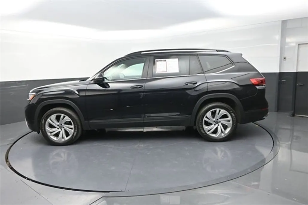 2023 Volkswagen Atlas V6 SE Technology photo 1