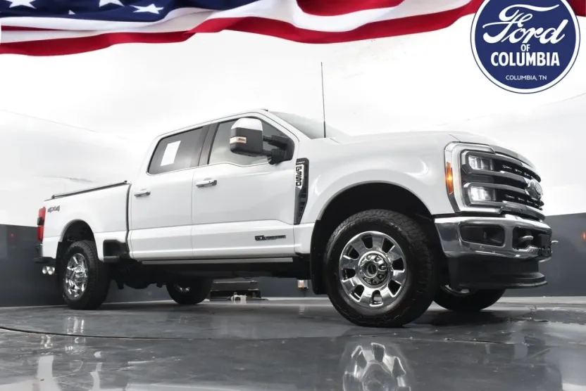 2023 Ford F-350 Lariat photo 1