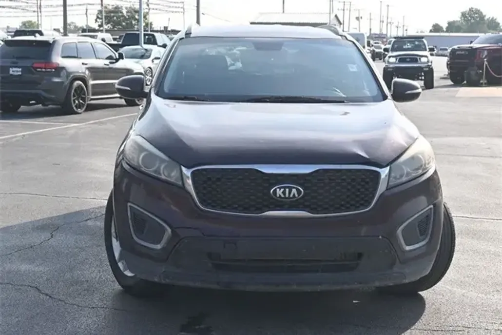2016 Kia Sorento LX photo 1