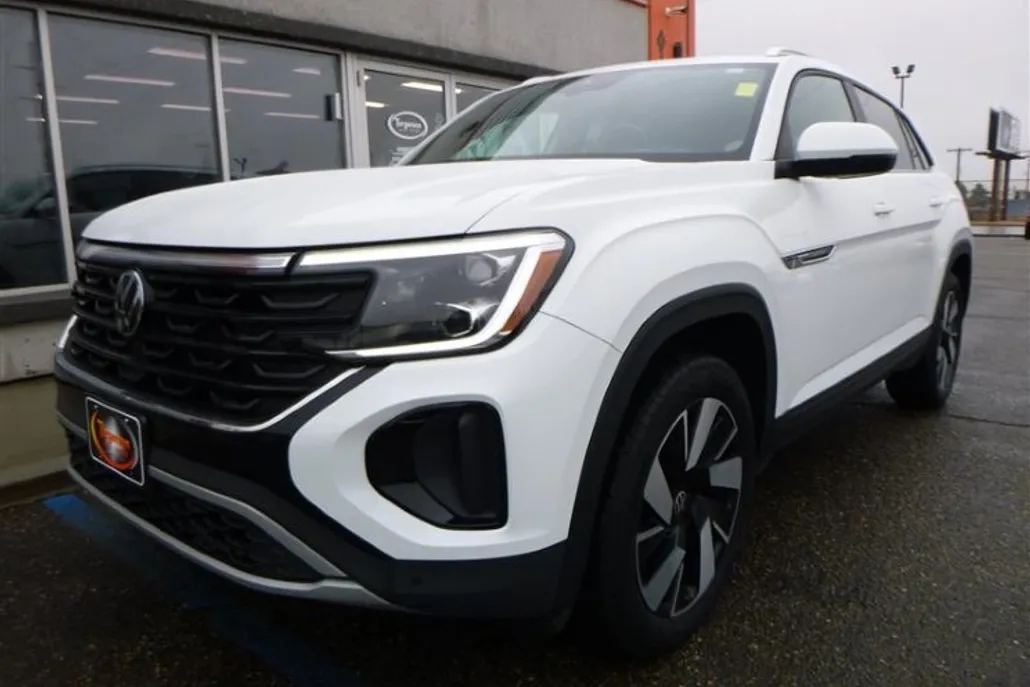 2024 Volkswagen Atlas Cross Sport SE Technology photo 1