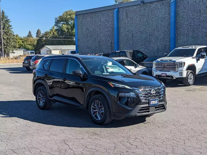 2024 Nissan Rogue S photo 1
