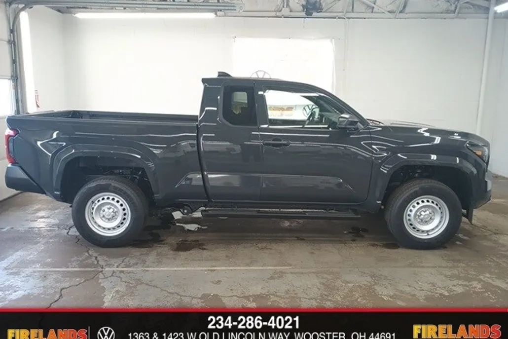 2025 Toyota Tacoma SR XtraCab photo 1