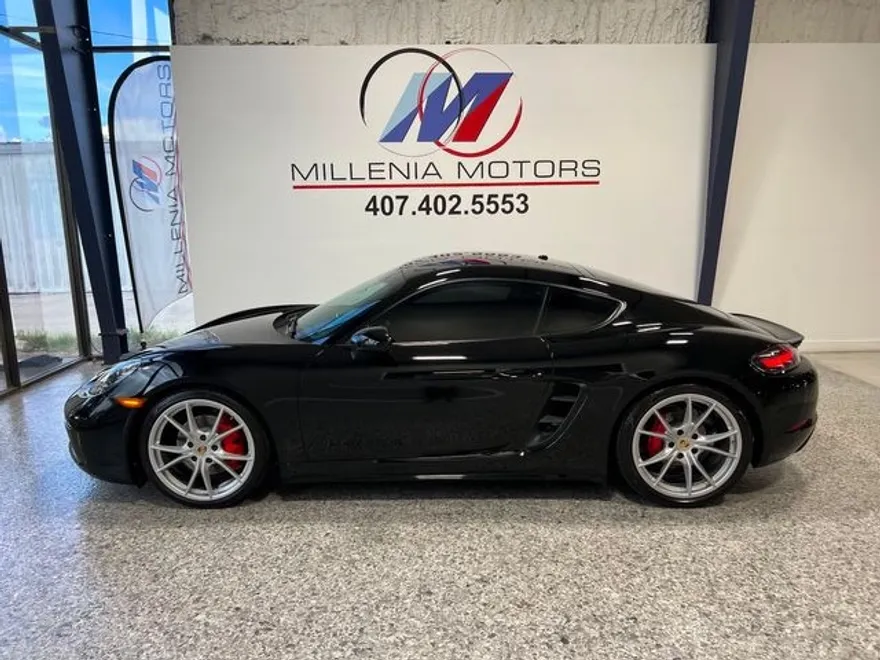2020 Porsche Cayman S photo 1