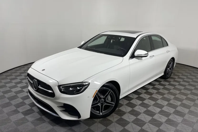 2022 Mercedes Benz E 350 Sedan photo 1