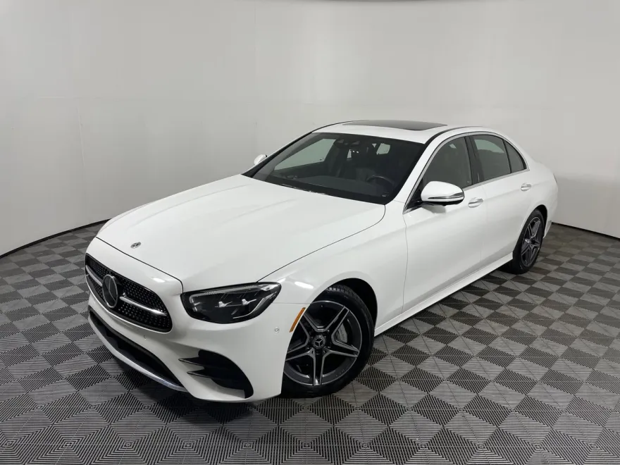 2022 Mercedes Benz E 350 Sedan photo 1