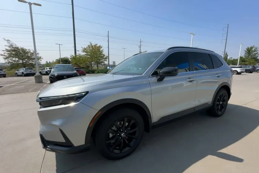 2025 Honda CR-V Hybrid Sport-L photo 1
