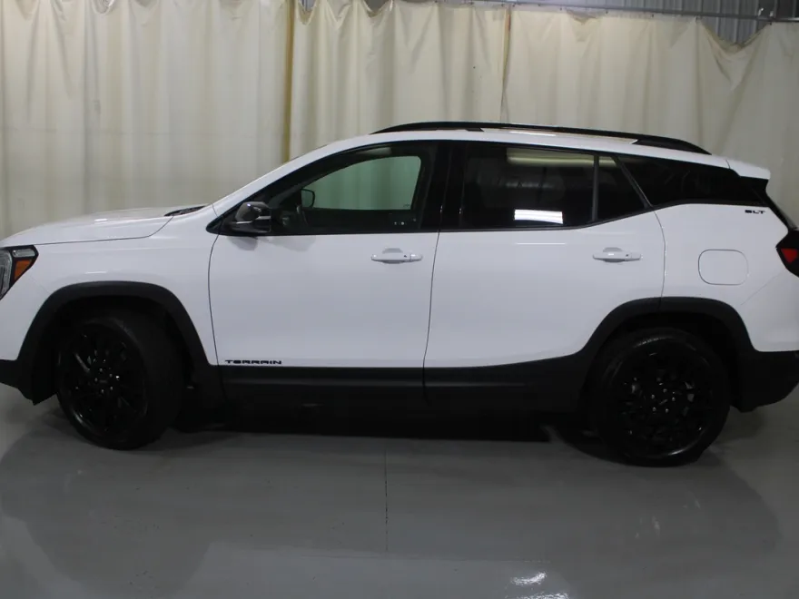 2024 Gmc Terrain SLT photo 1