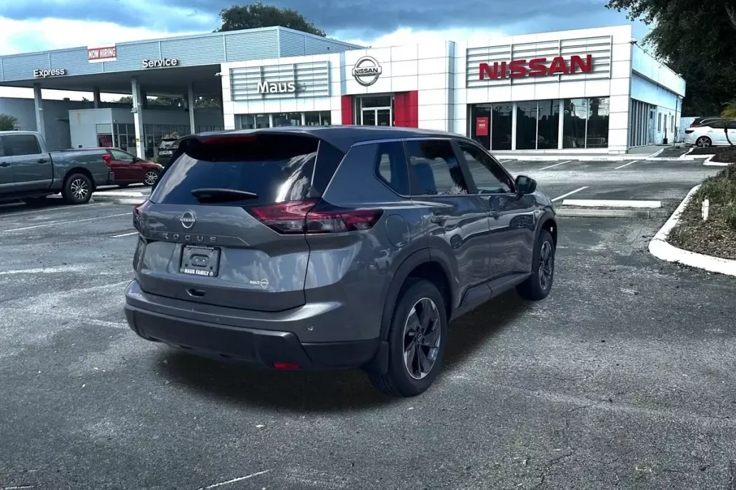 2026 Nissan Rogue SV photo 1