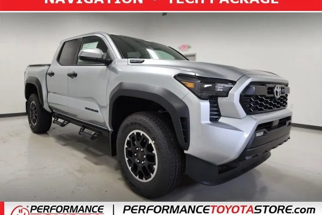2025 Toyota Tacoma 4x4 TRD photo 1