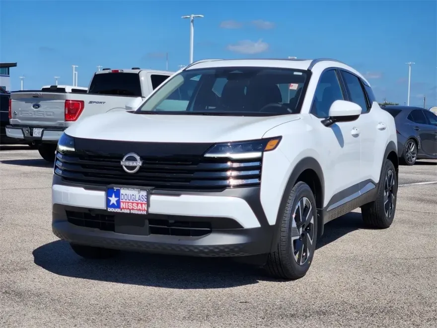 2025 Nissan Kicks SV photo 1