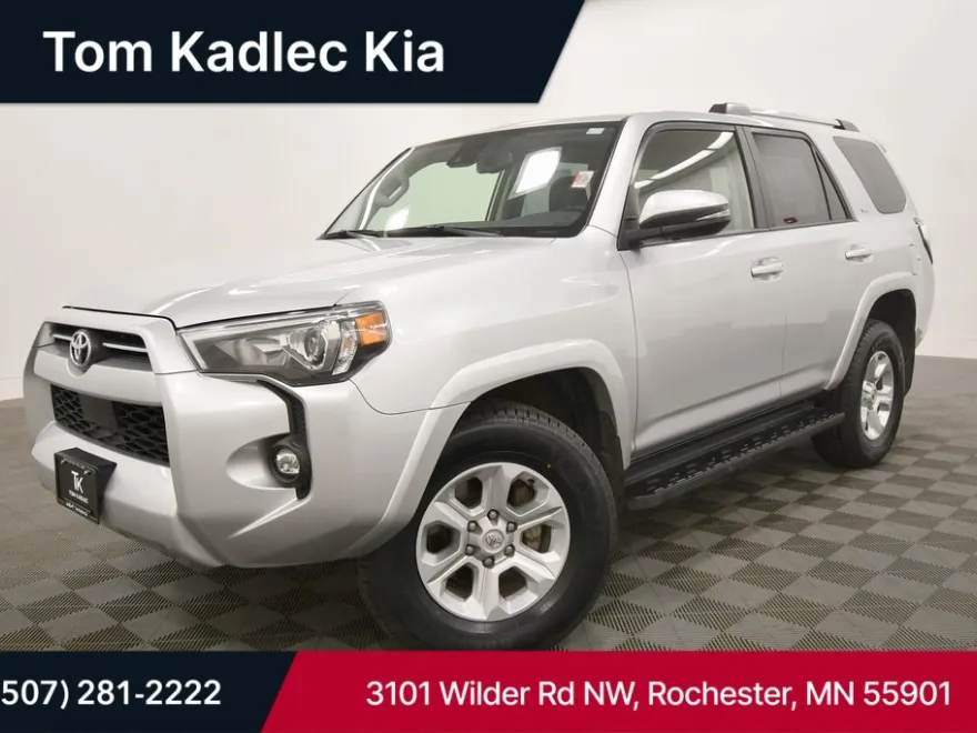 2024 Toyota 4Runner SR5 Premium photo 1