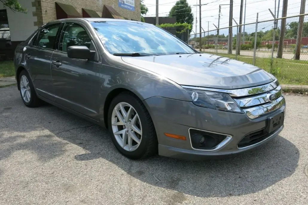2010 Ford Fusion SEL photo 1