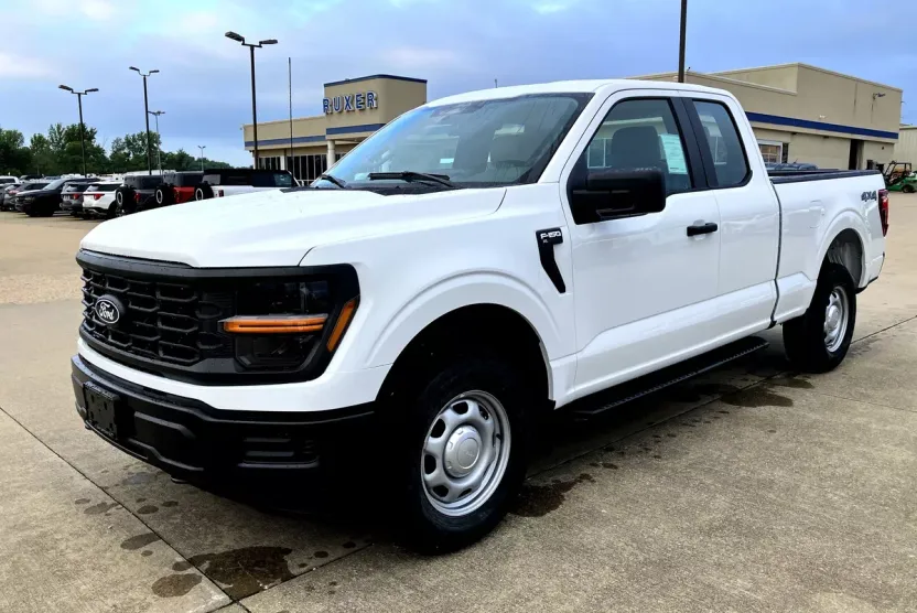 2025 Ford F-150 XL photo 1
