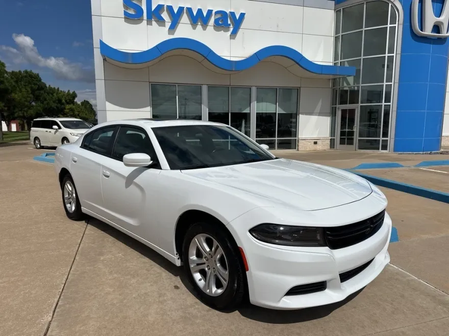 2022 Dodge Charger SXT photo 1