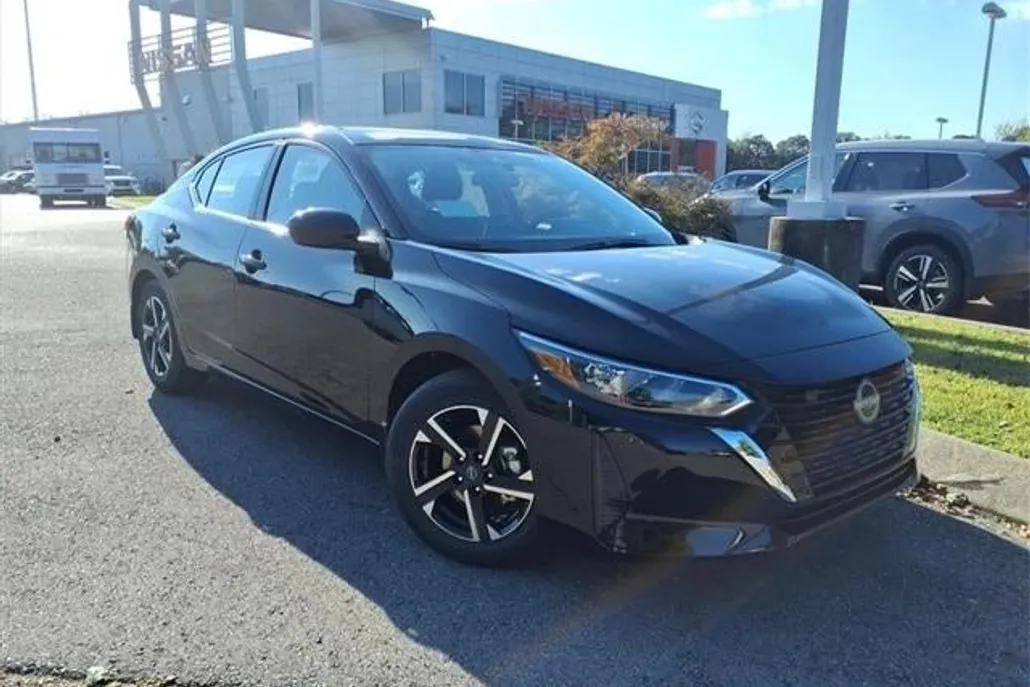 2025 Nissan Sentra SV photo 1
