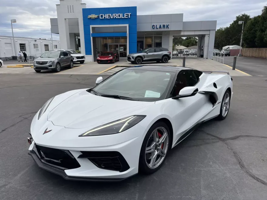 2020 Chevrolet Corvette Stingray 2LT photo 1