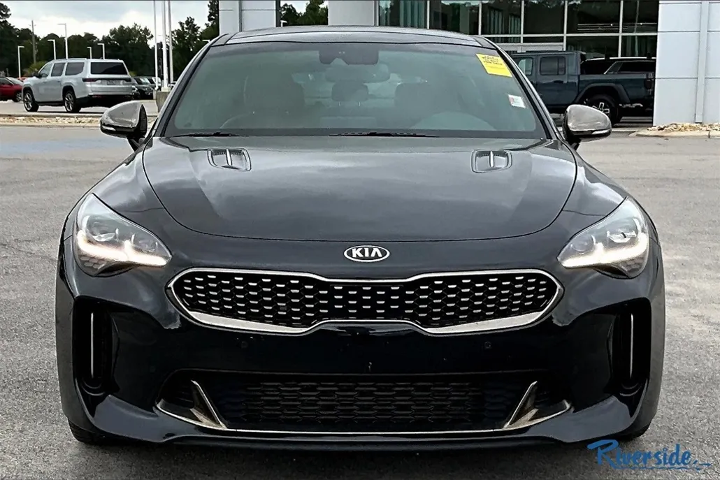 2021 Kia Stinger GT1 photo 1