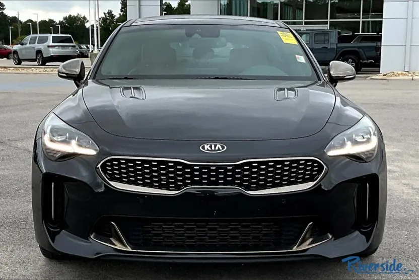 2021 Kia Stinger GT1 photo 1