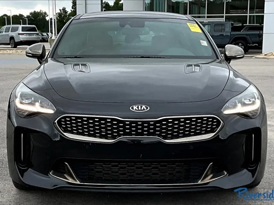 2021 Kia Stinger GT1 photo 1