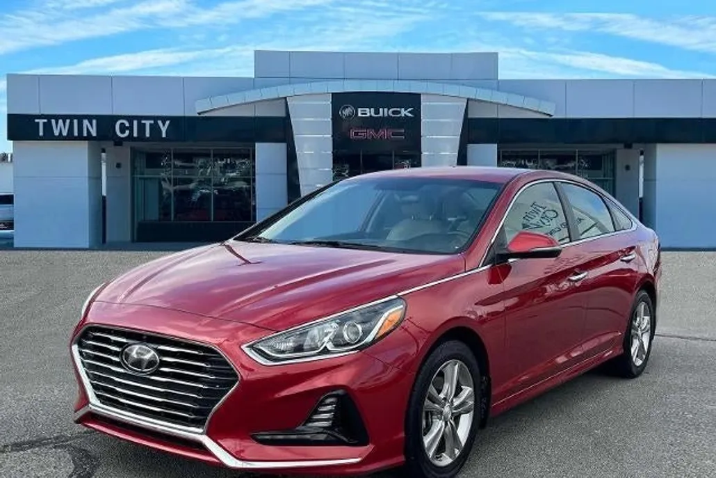 2018 Hyundai Sonata SEL photo 1