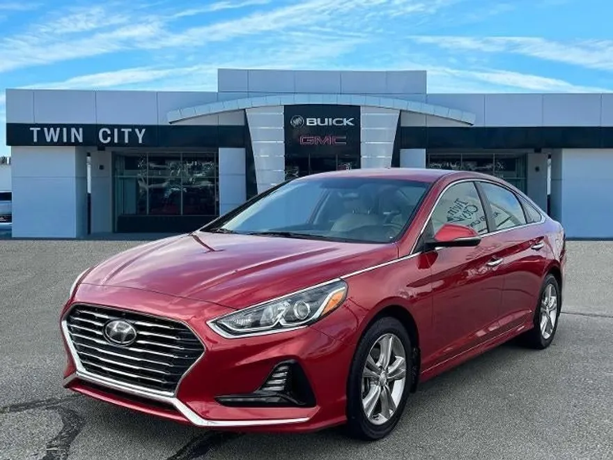 2018 Hyundai Sonata SEL photo 1