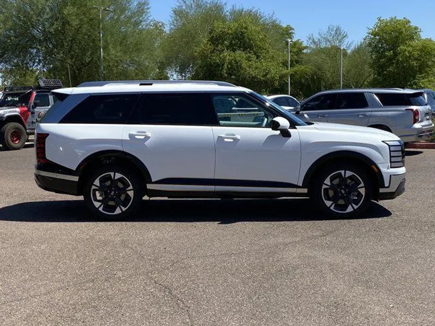 2026 Hyundai Palisade Limited photo 1