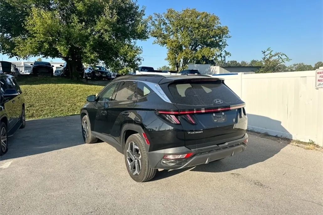 2024 Hyundai Tucson Limited photo 1