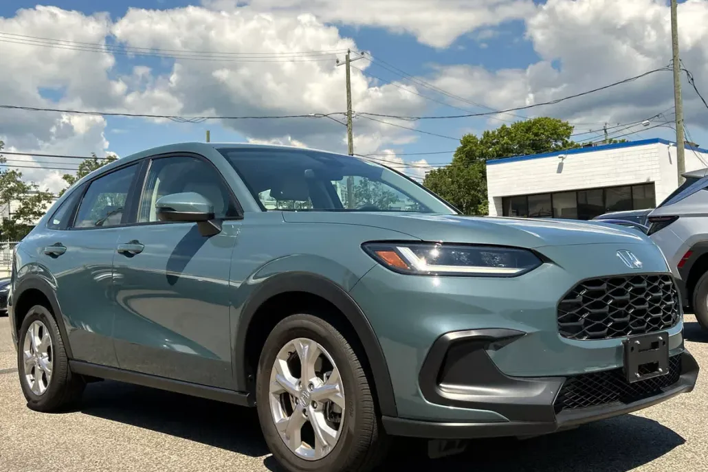 2025 Honda HR-V LX photo 1