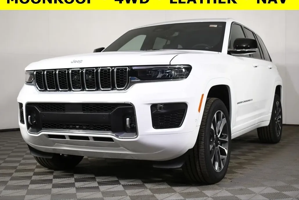 2025 Jeep Grand Cherokee Overland photo 1