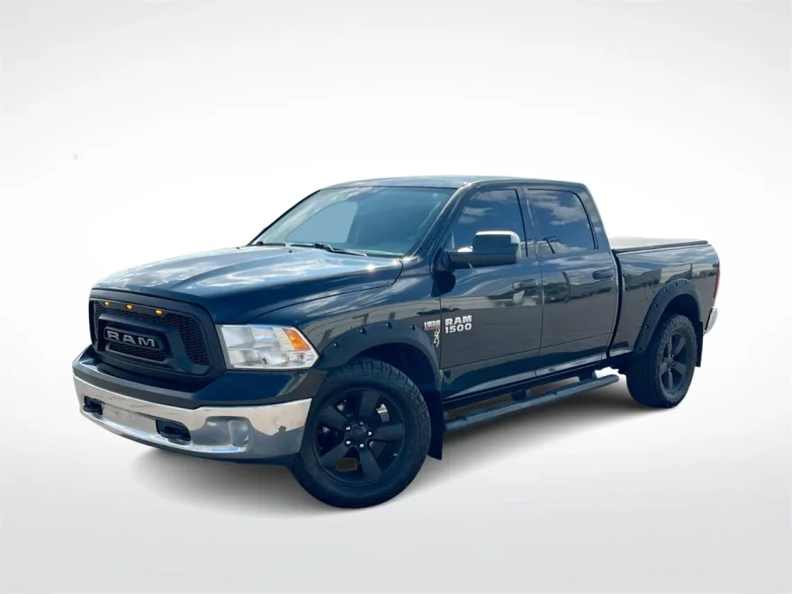 2017 Ram 1500 SLT photo 1