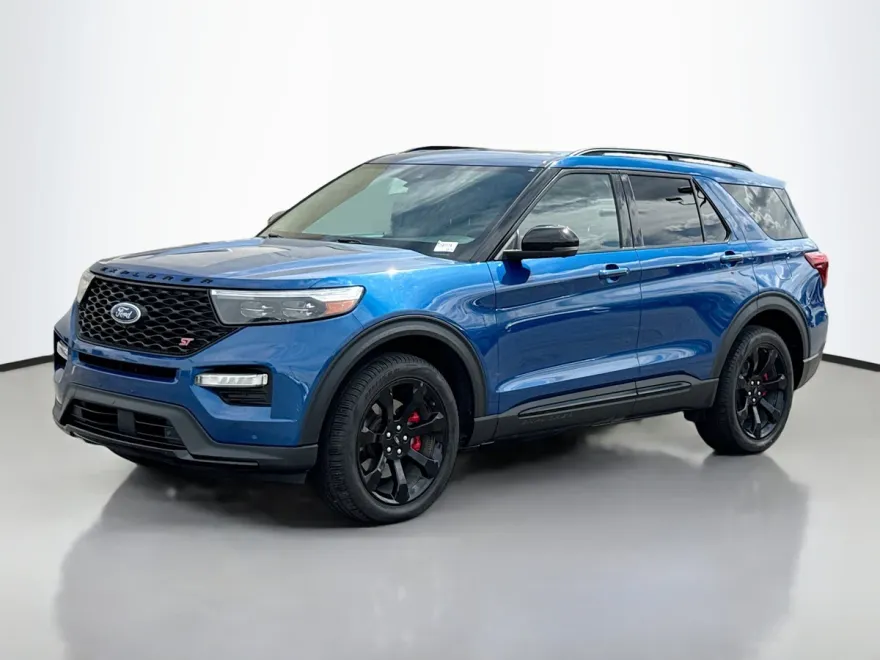 2023 Ford Explorer ST photo 1
