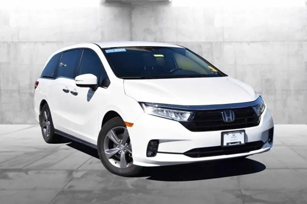2024 Honda Odyssey EX photo 1