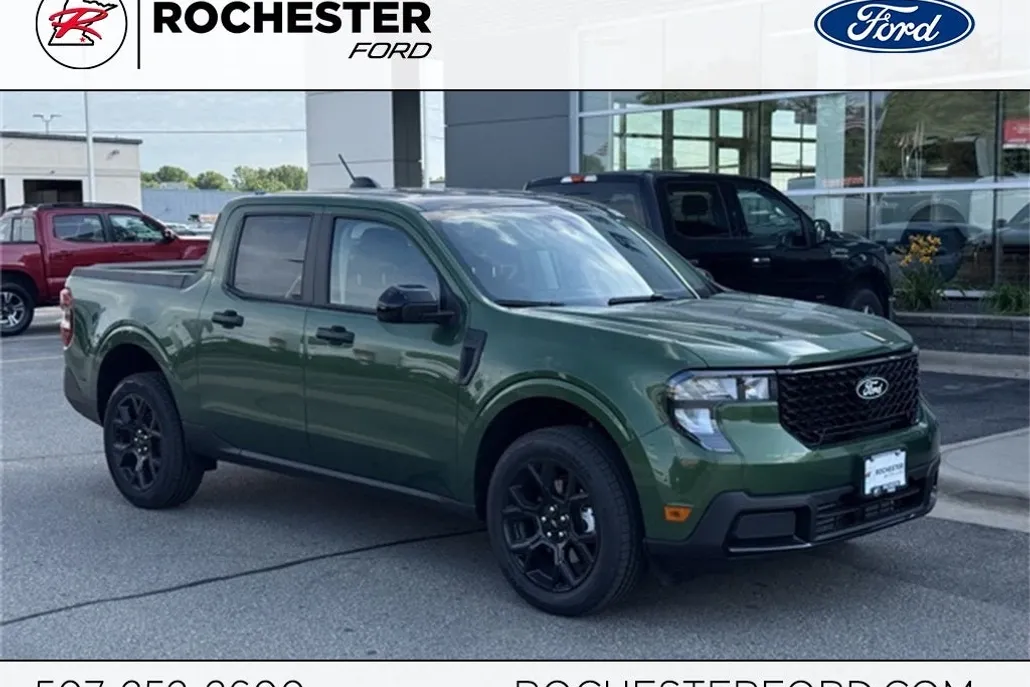 2025 Ford Maverick XLT photo 1
