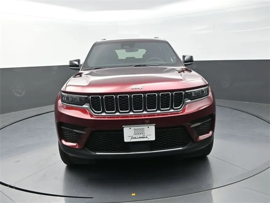 2025 Jeep Grand Cherokee Laredo X photo 1