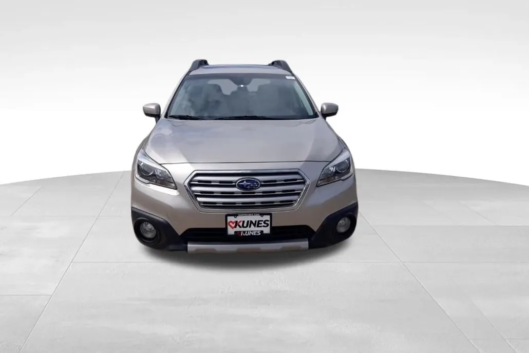 2017 Subaru Outback 2.5i Limited photo 1