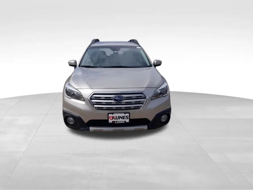 2017 Subaru Outback 2.5i Limited photo 1
